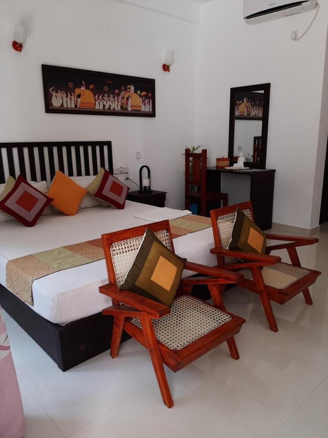 Hotel Chanara Sigiriya Bagian luar foto