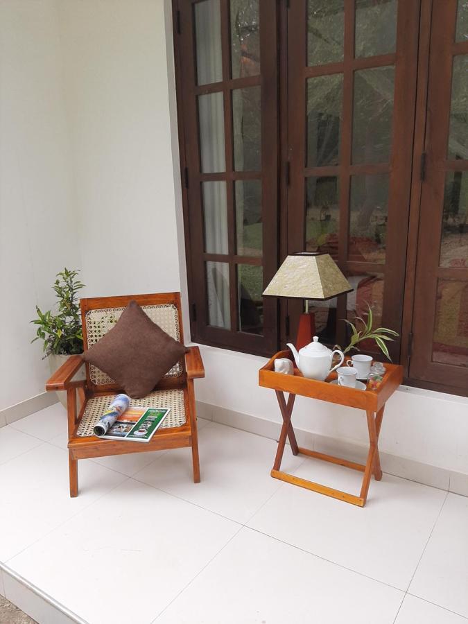 Hotel Chanara Sigiriya Bagian luar foto